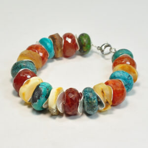 Bransoletka pełna światła i energii – naturalne piękno w artystycznej formie
