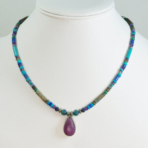 Naszyjnik pełen kolorów natury ze stychtytem w srebrze